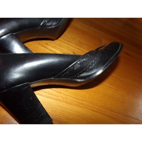 Classic pair of Naturalizer black leather pumps 8 1/2 N 3" block heel bow trim - Picture 6 of 6